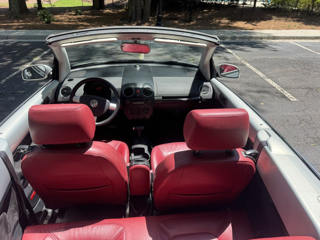 2009 Volkswagen Beetle Image 15