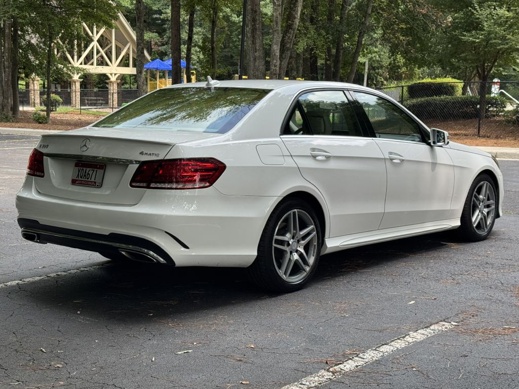2016 Mercedes-Benz E-Class Image 4