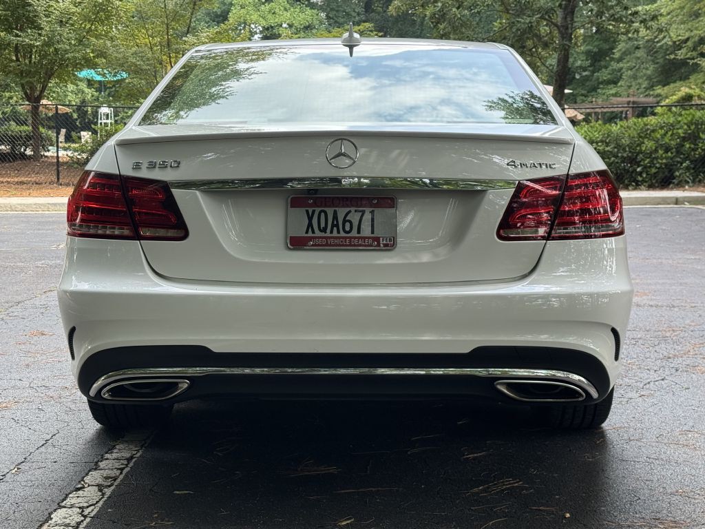 2016 Mercedes-Benz E-Class Image 5
