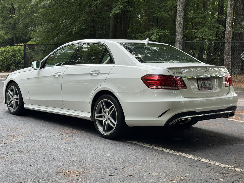 2016 Mercedes-Benz E-Class Image 6