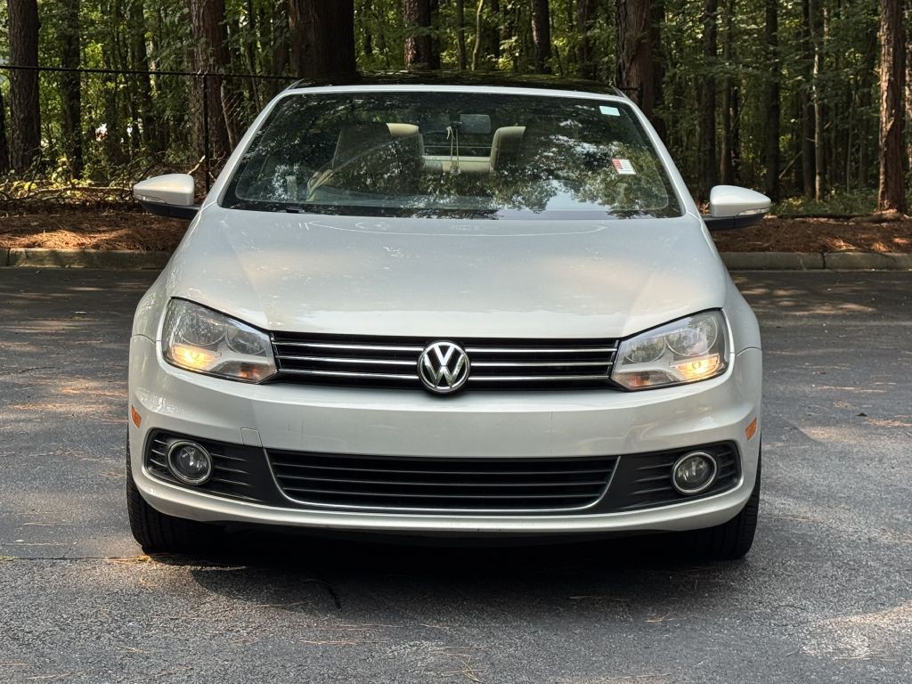 2012 Volkswagen Eos Image 2