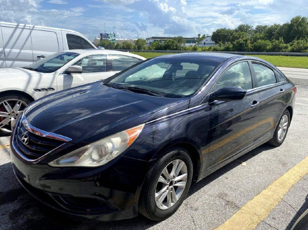 2011 Hyundai Sonata Image 1