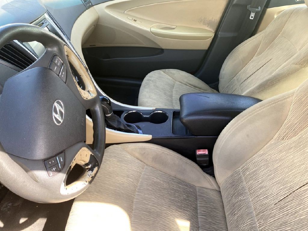 2011 Hyundai Sonata Image 5