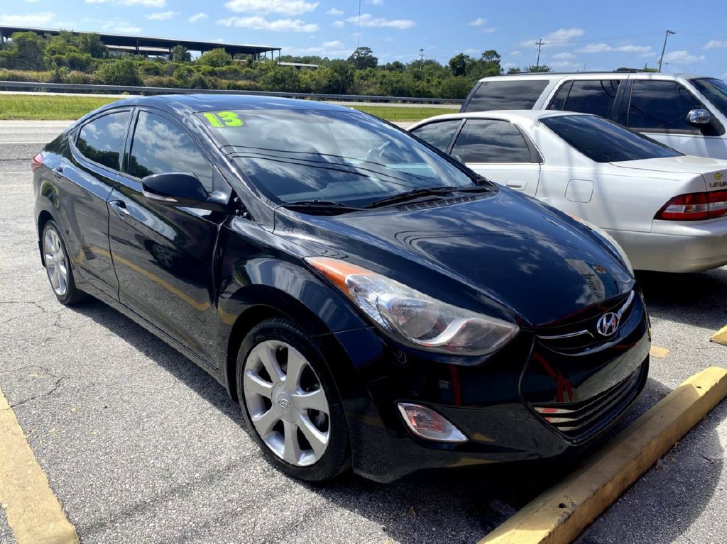 2013 Hyundai Elantra Image 2
