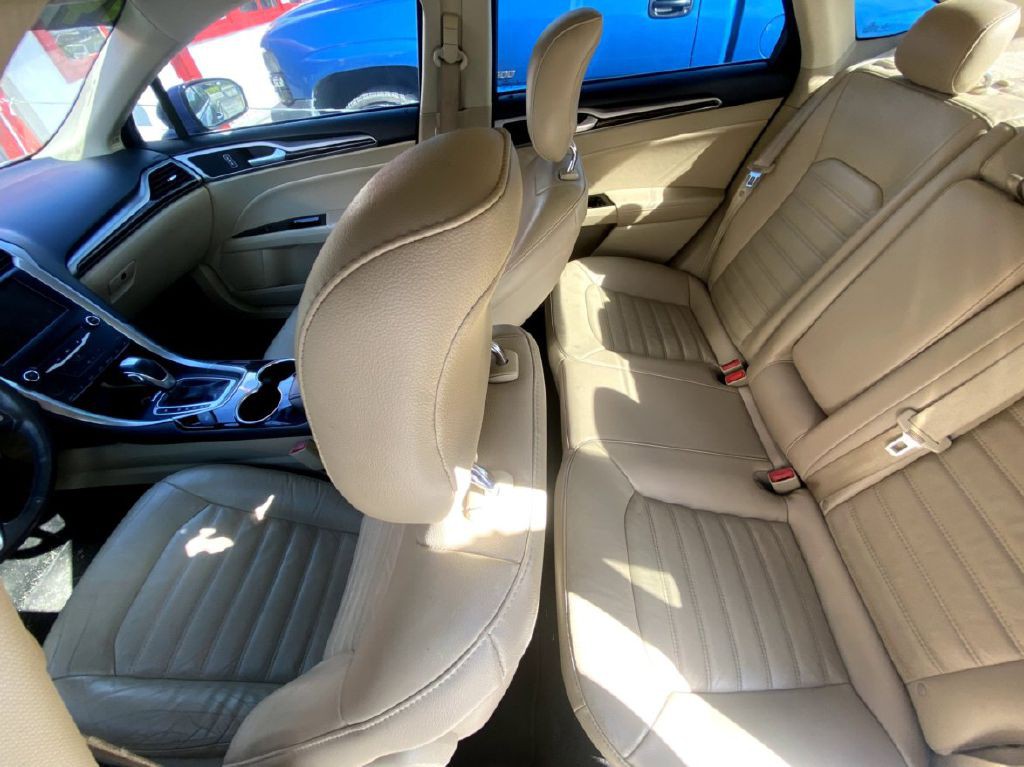2014 Ford Fusion Image 9