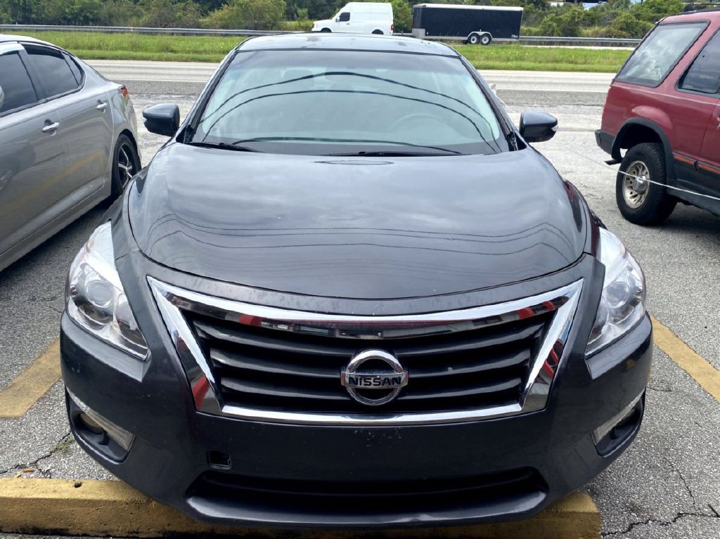 2013 Nissan Altima Image 3