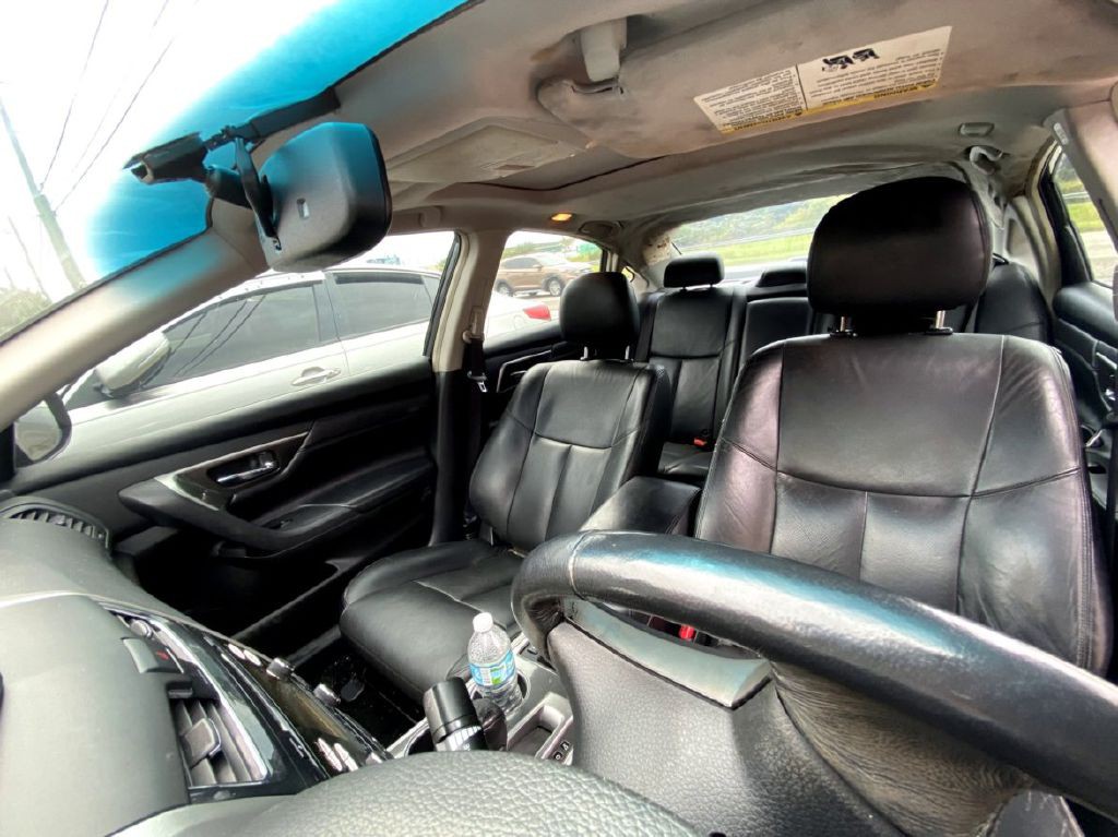 2013 Nissan Altima Image 8