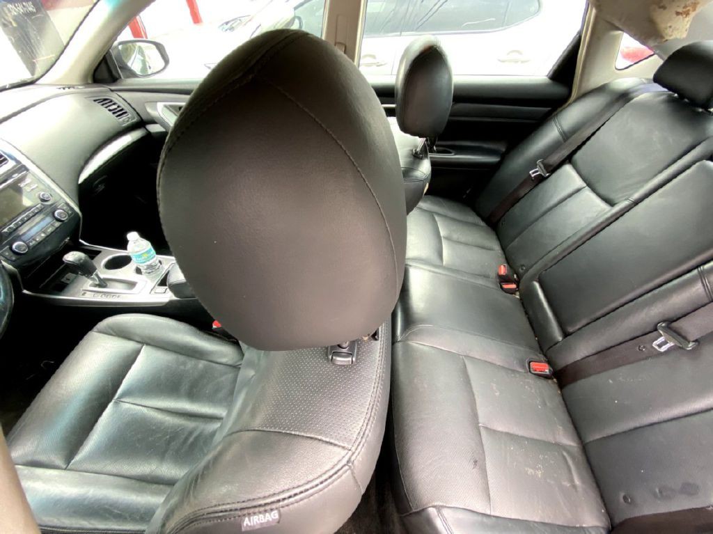 2013 Nissan Altima Image 11