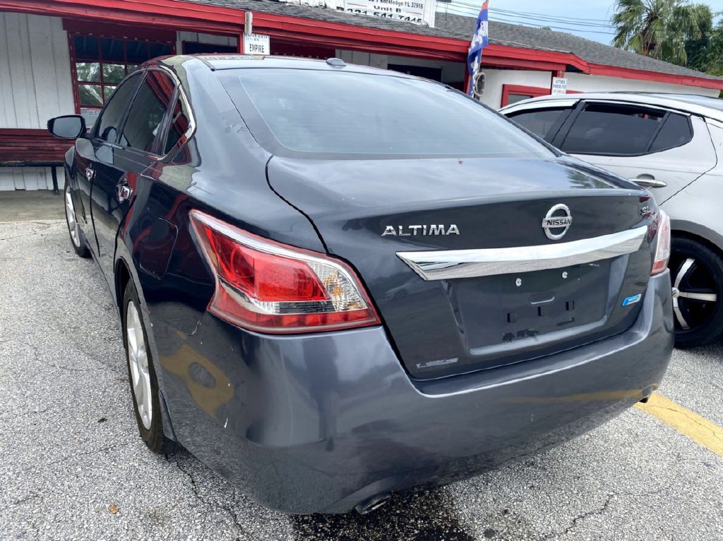 2013 Nissan Altima Image 12