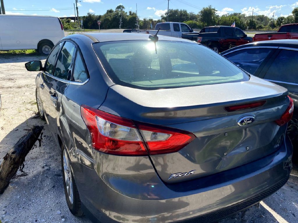 2012 Ford Focus Image 7