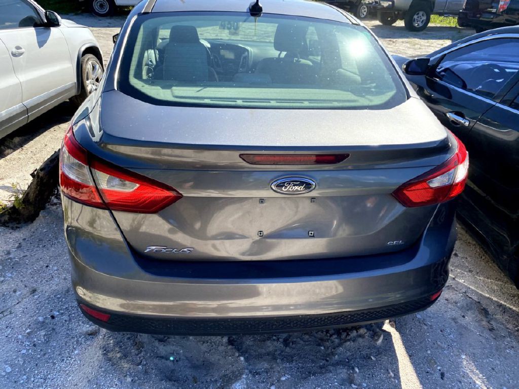 2012 Ford Focus Image 8