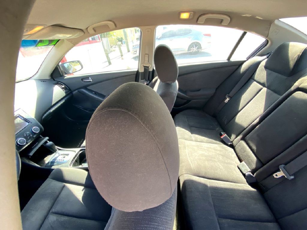 2012 Nissan Altima Image 11