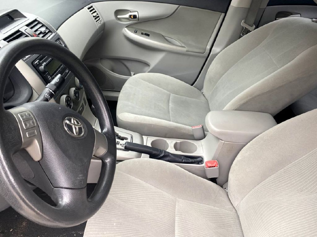 2012 Toyota Corolla Image 4