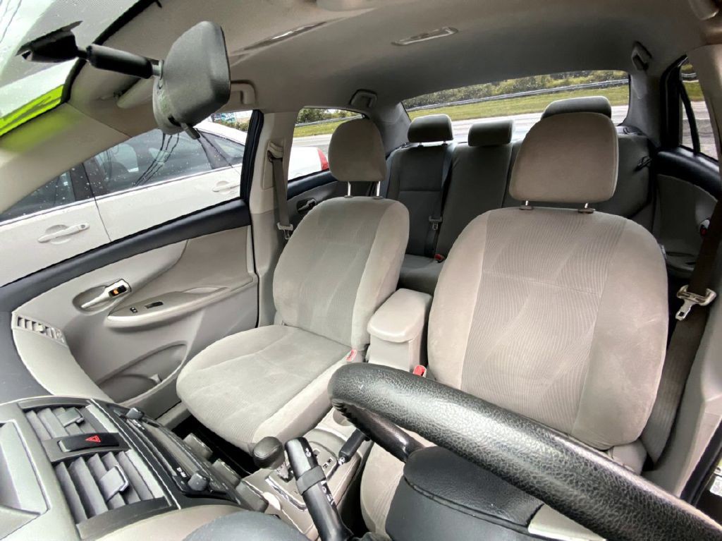 2012 Toyota Corolla Image 6
