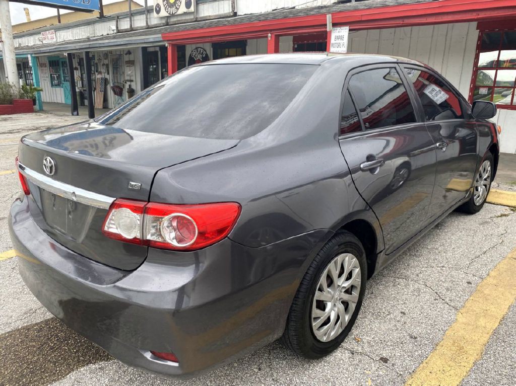 2012 Toyota Corolla Image 11