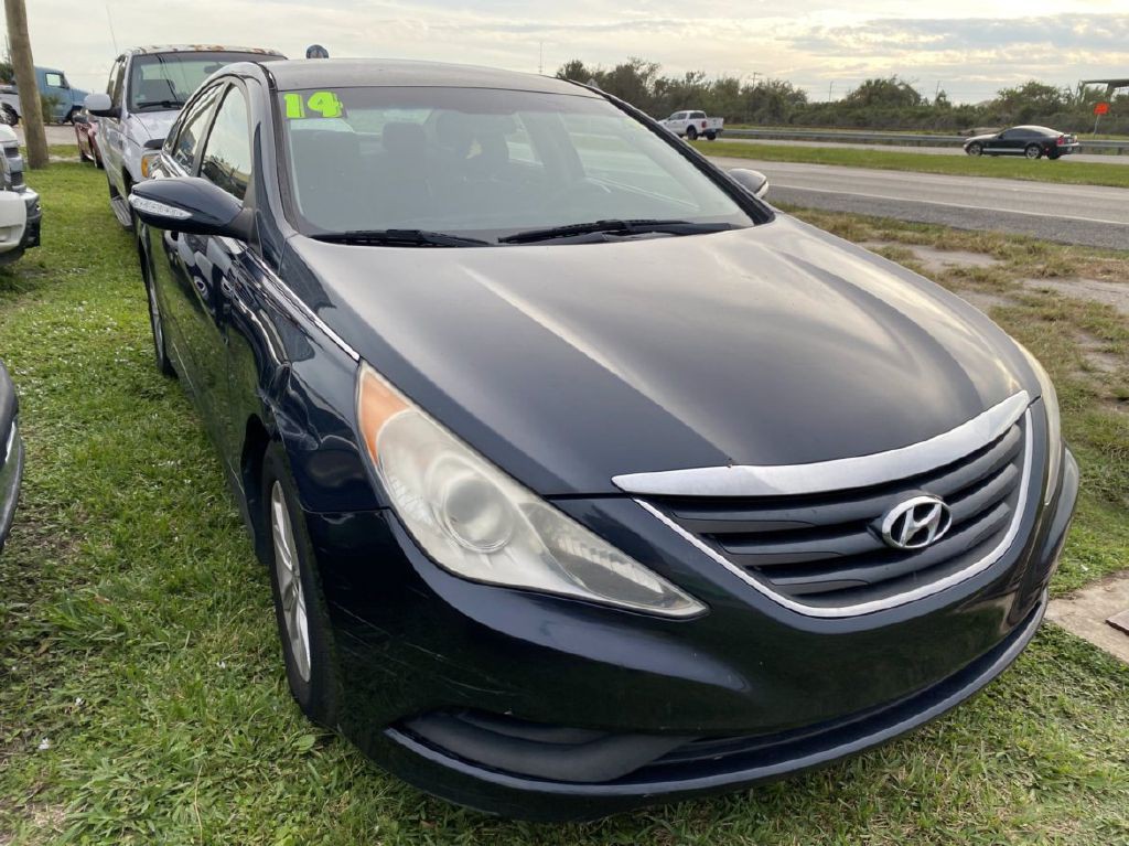 2014 Hyundai Sonata Image 1