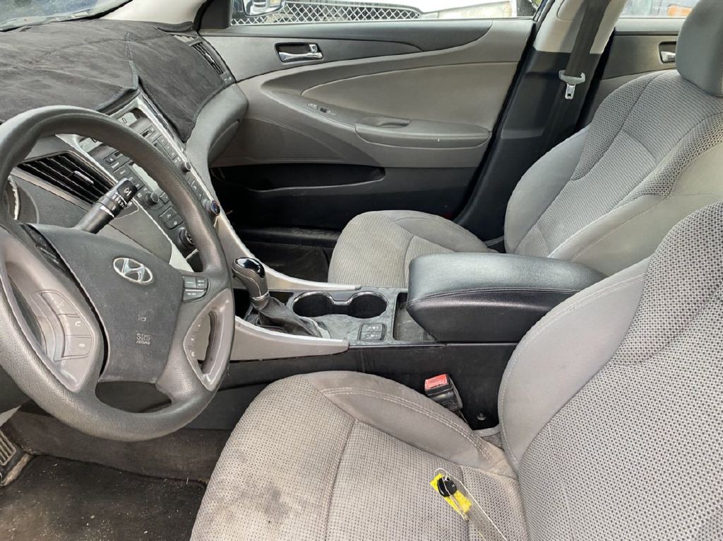2014 Hyundai Sonata Image 4