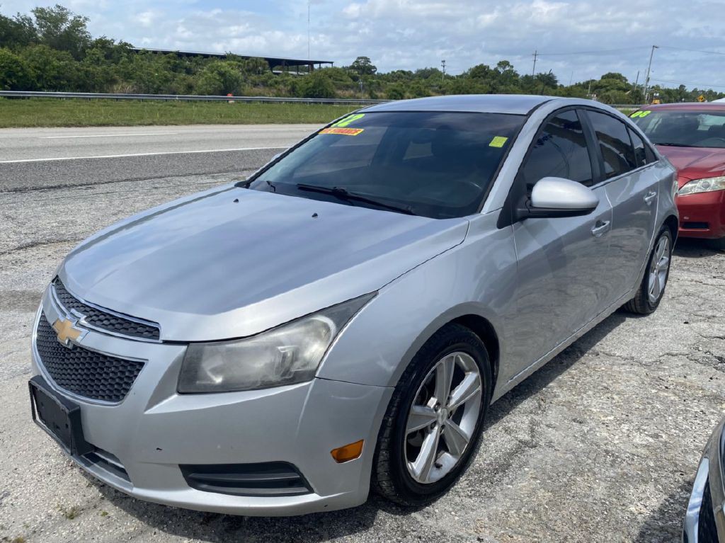 2012 Chevrolet Cruze Image 1