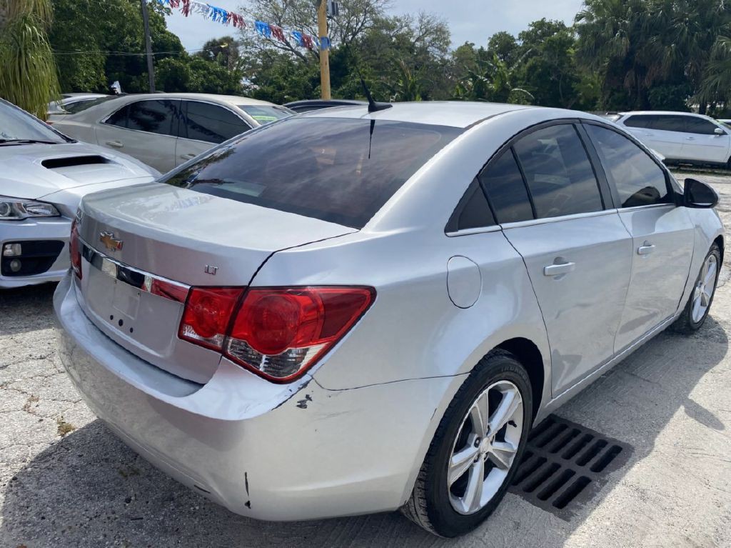 2012 Chevrolet Cruze Image 11