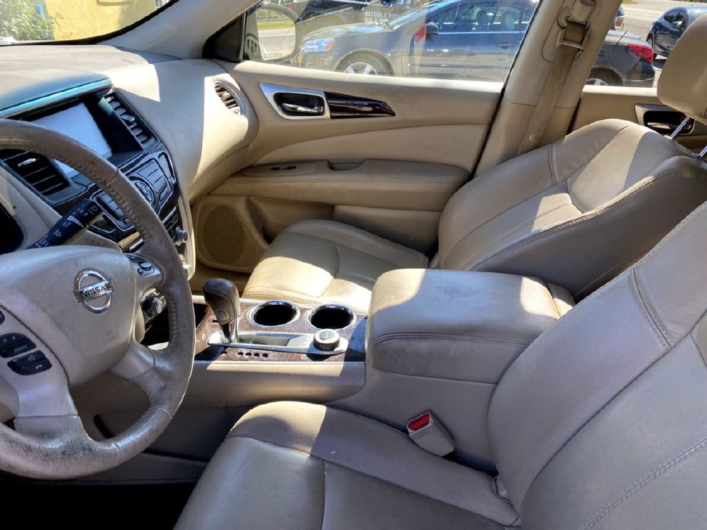 2014 Nissan Pathfinder Image 6