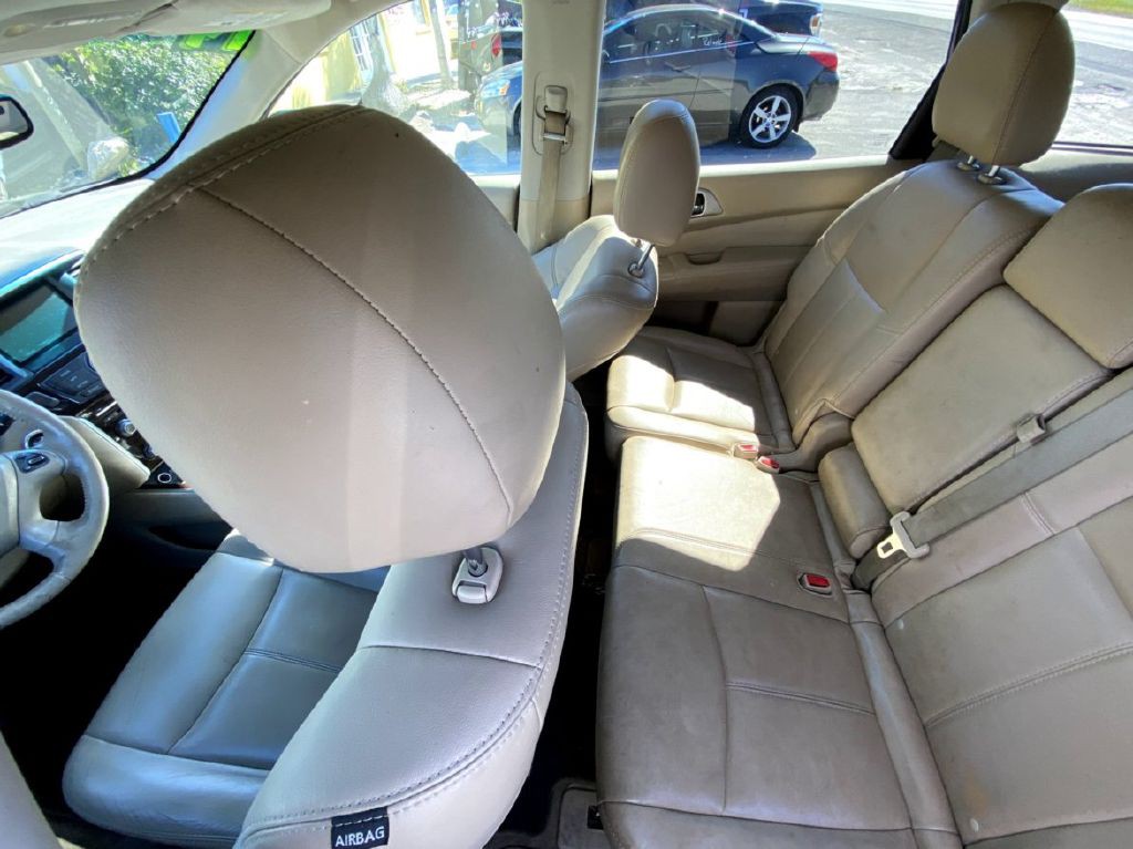 2014 Nissan Pathfinder Image 12