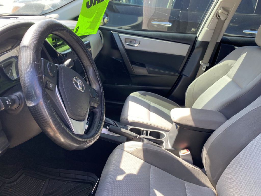 2017 Toyota Corolla Image 4