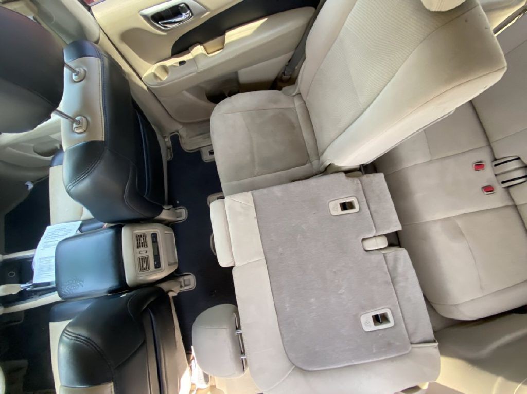 2014 Nissan Pathfinder Image 9
