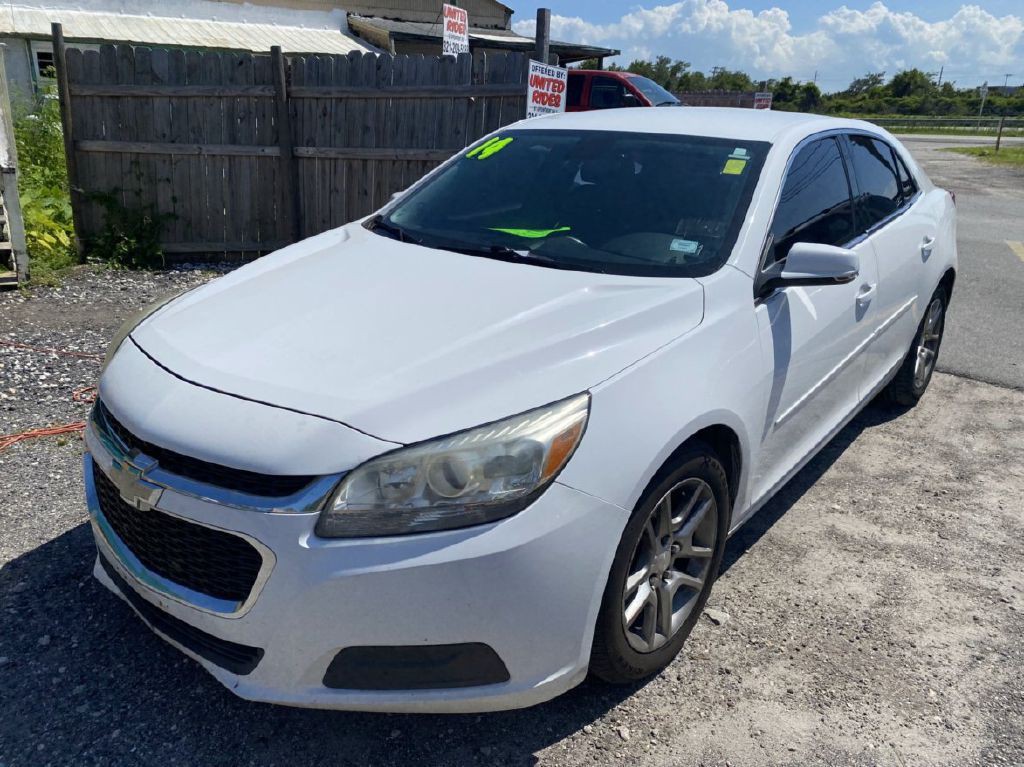 2014 Chevrolet Malibu Image 3