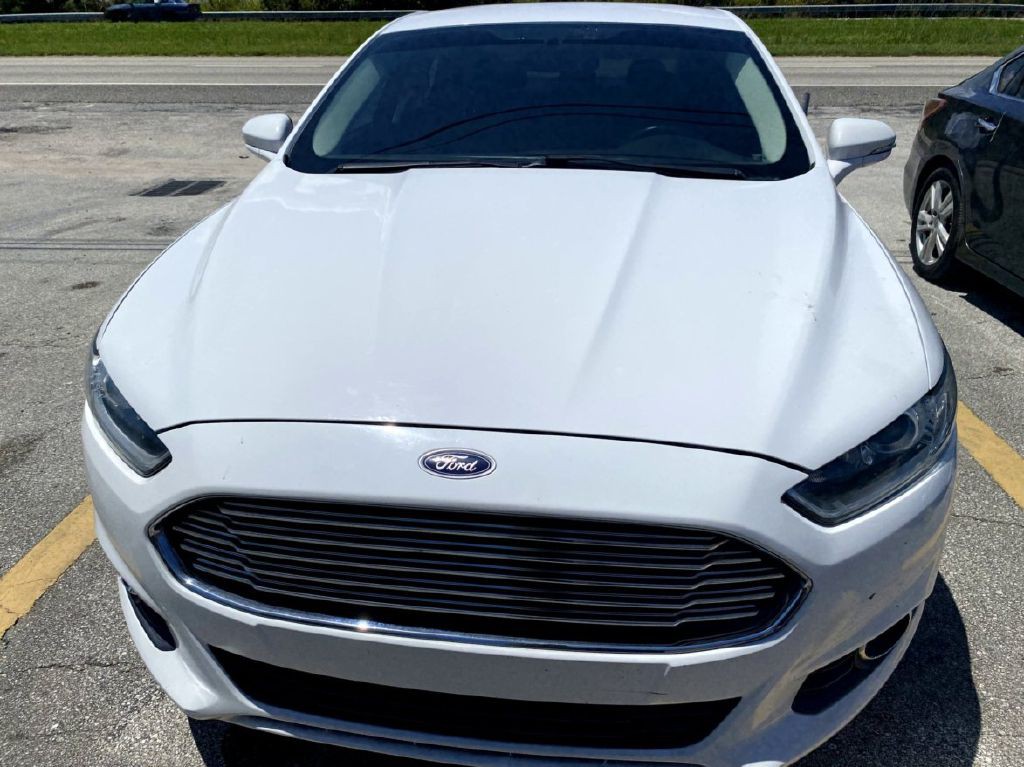 2013 Ford Fusion Image 2