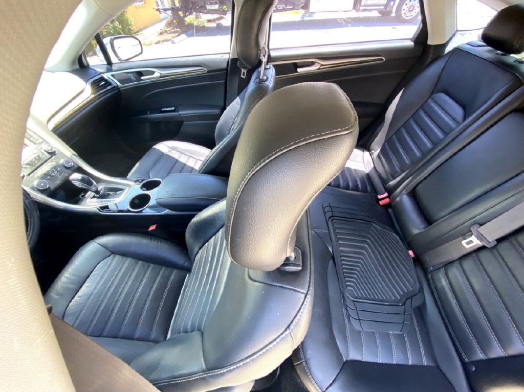 2013 Ford Fusion Image 6