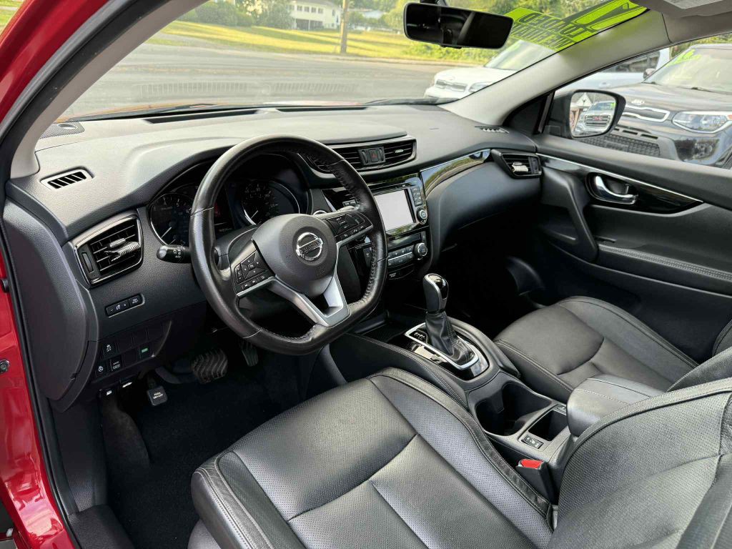 2017 Nissan Rogue Image 10