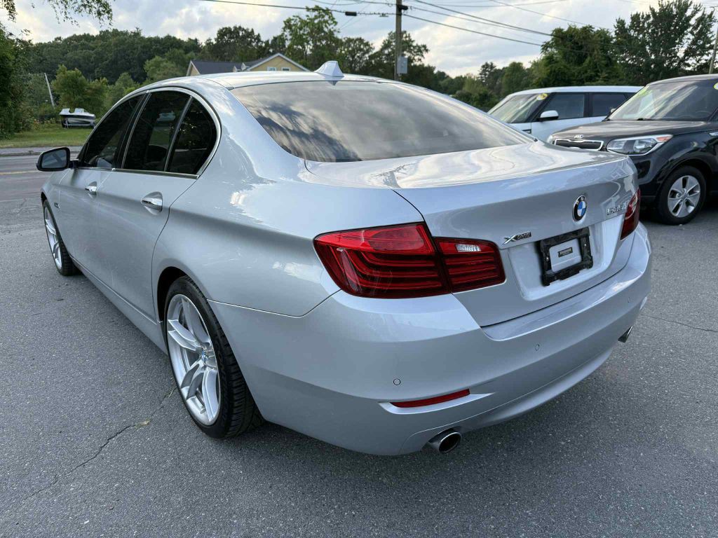 2015 BMW 5 Series Image 5