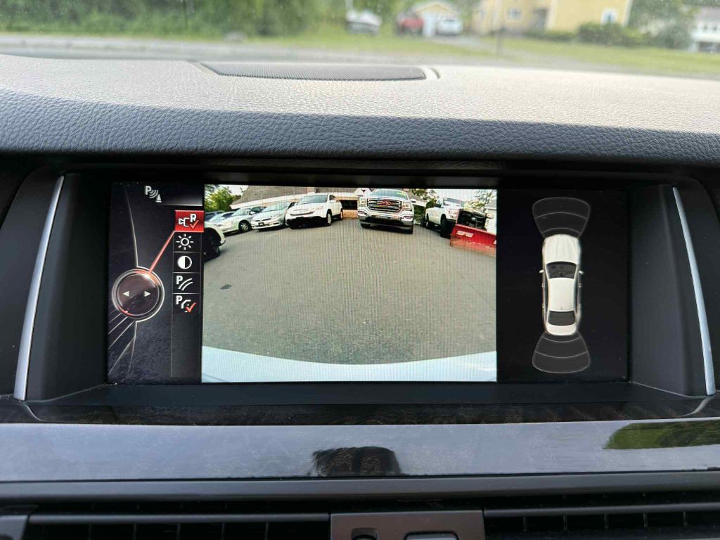 2015 BMW 5 Series Image 17