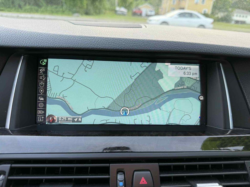2015 BMW 5 Series Image 18