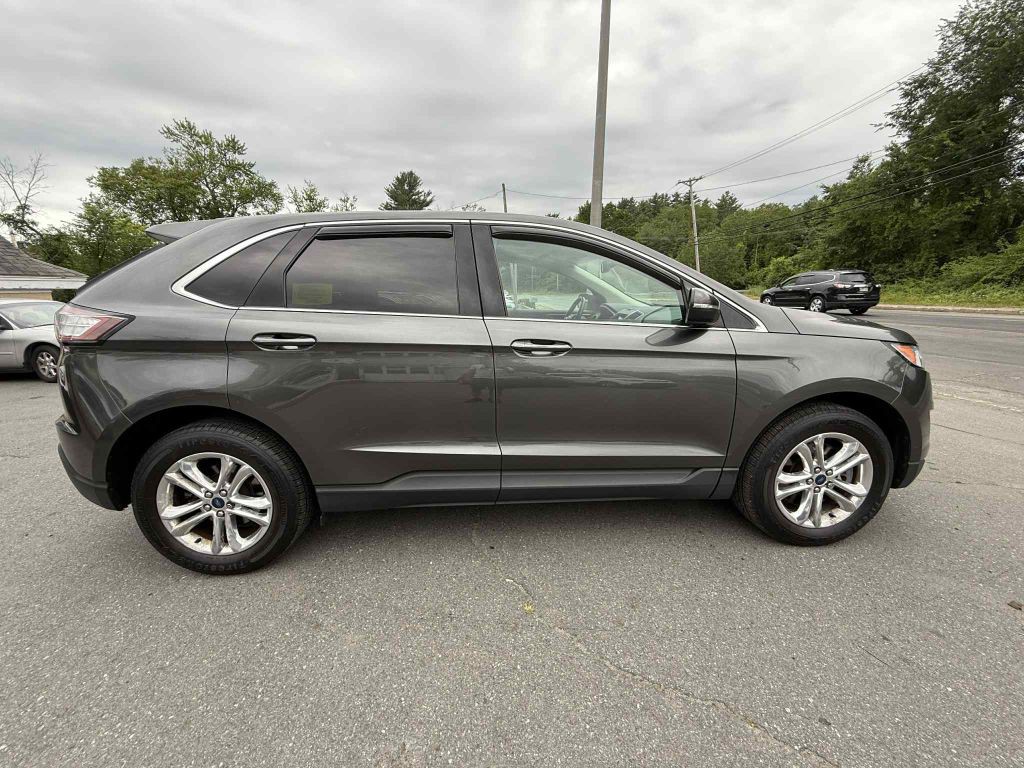 2016 Ford Edge Image 8