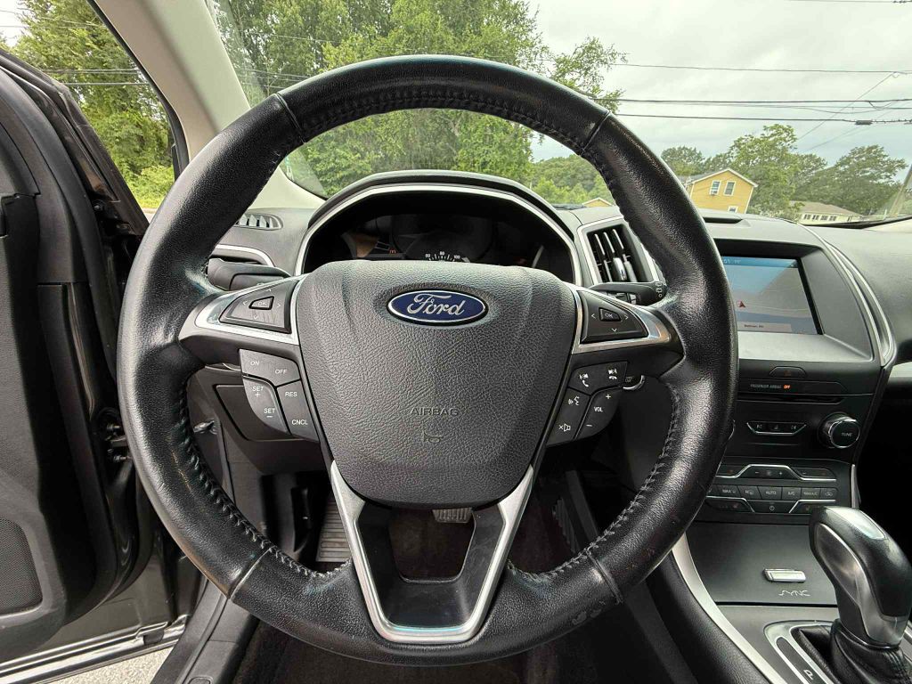 2016 Ford Edge Image 13