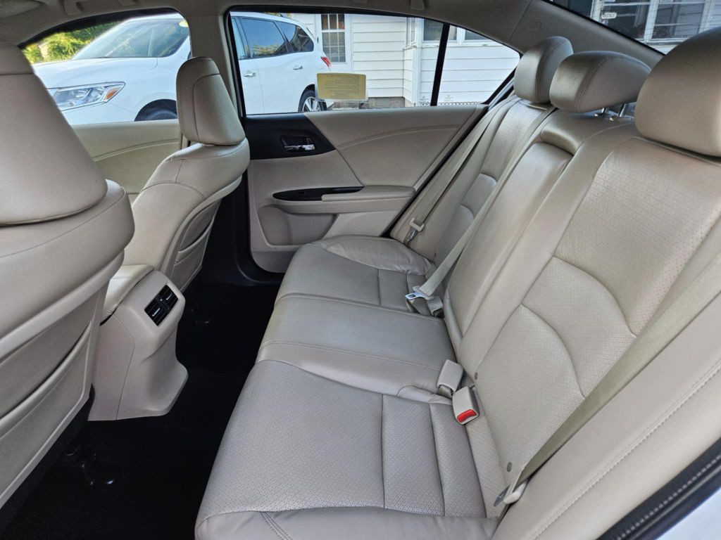 2013 Honda Accord Image 11