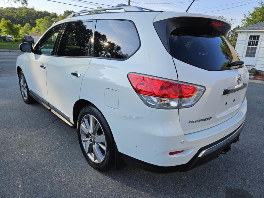 2013 Nissan Pathfinder Image 5