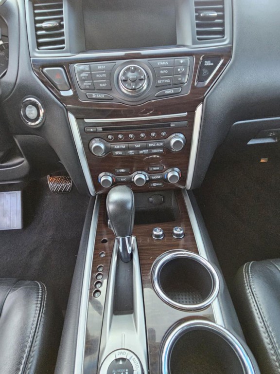 2013 Nissan Pathfinder Image 14