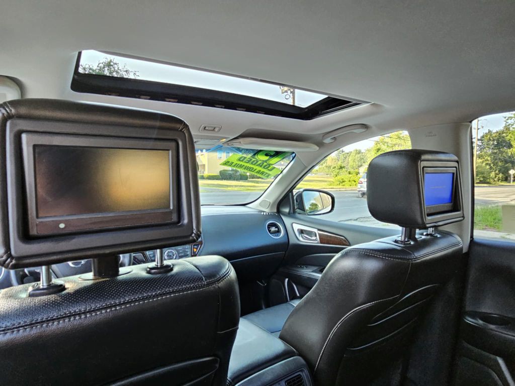 2013 Nissan Pathfinder Image 23