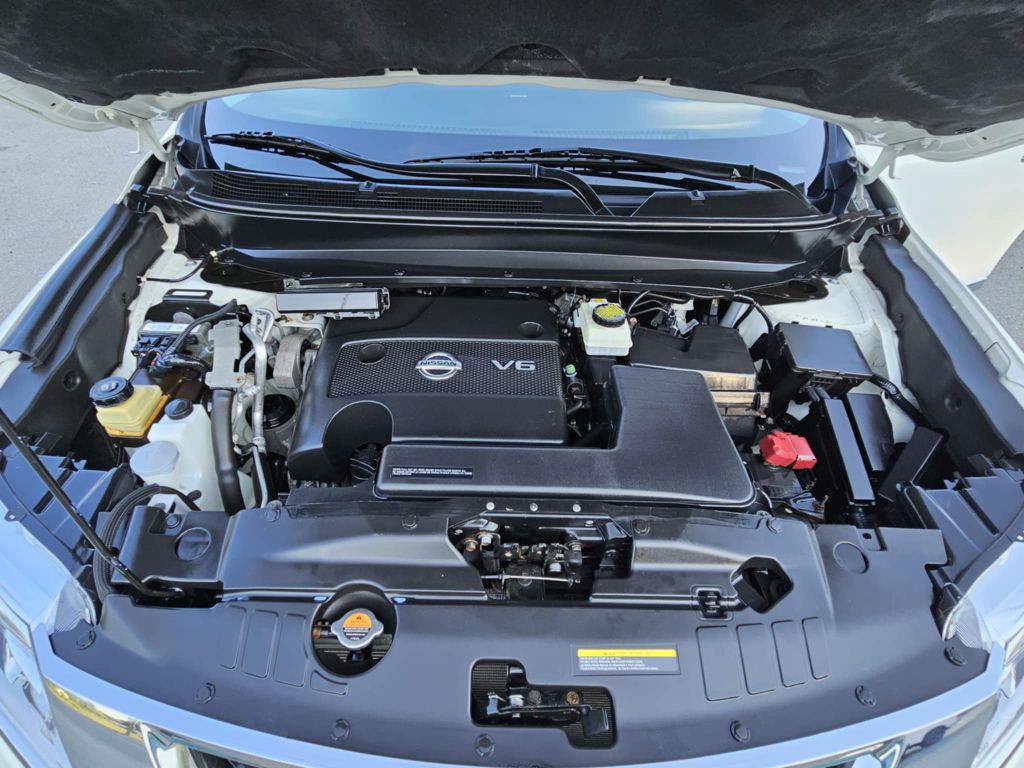 2013 Nissan Pathfinder Image 28