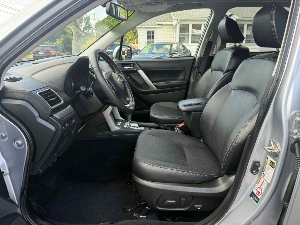 2016 Subaru Forester Image 9
