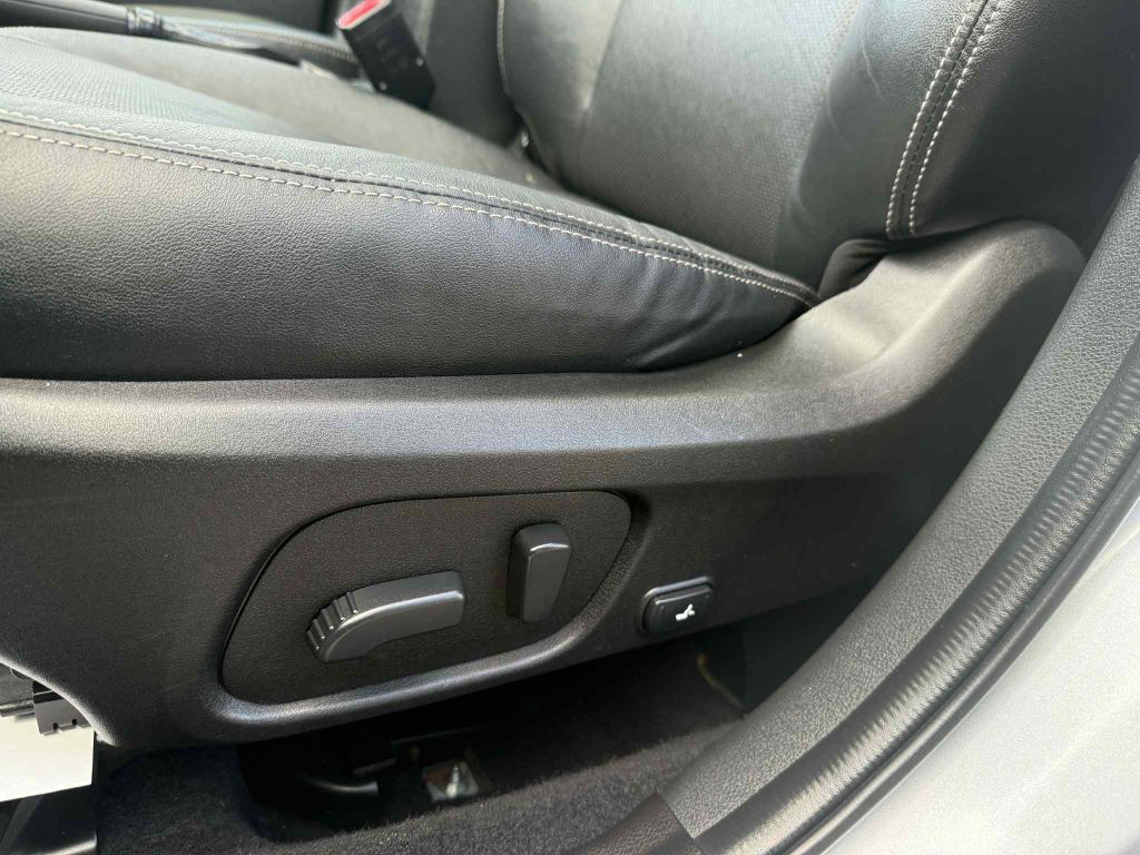 2016 Subaru Forester Image 24