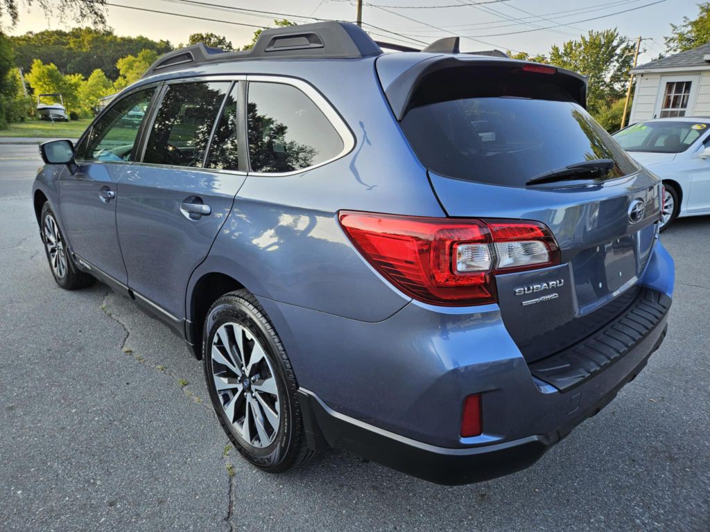 2017 Subaru Outback Image 5