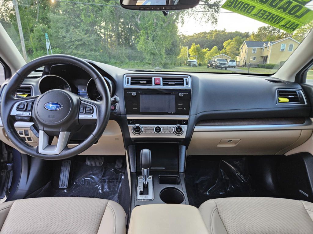 2017 Subaru Outback Image 12