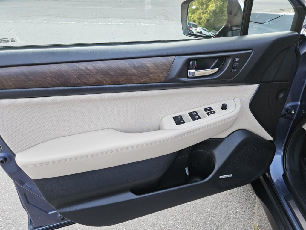 2017 Subaru Outback Image 14
