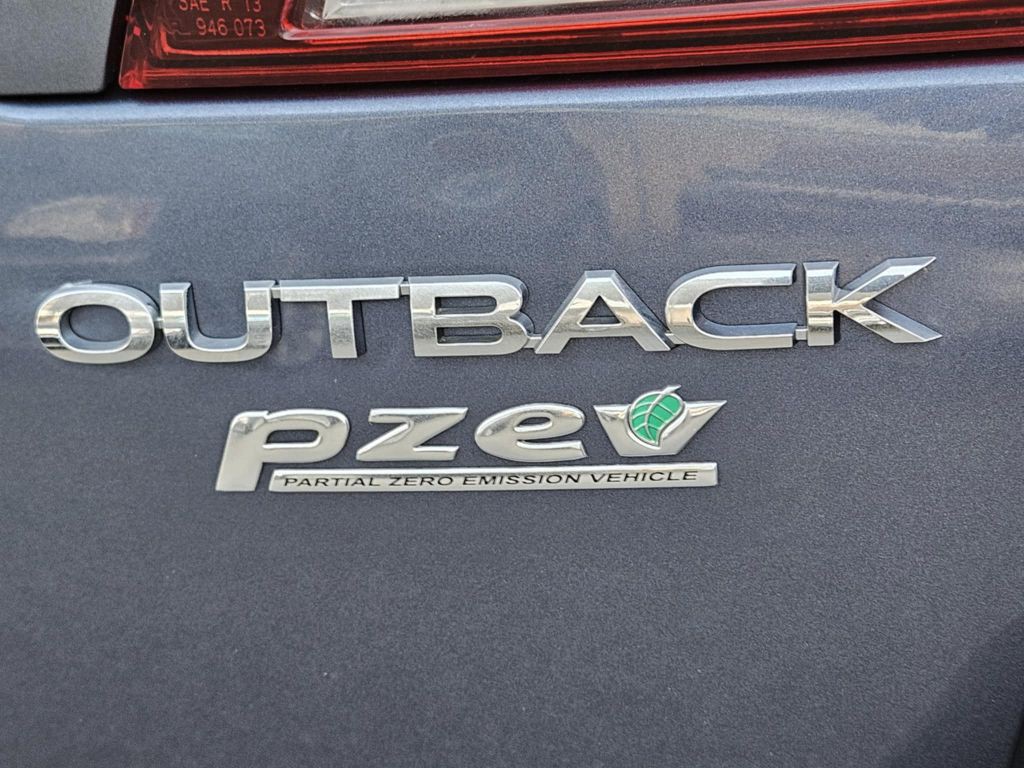 2017 Subaru Outback Image 26