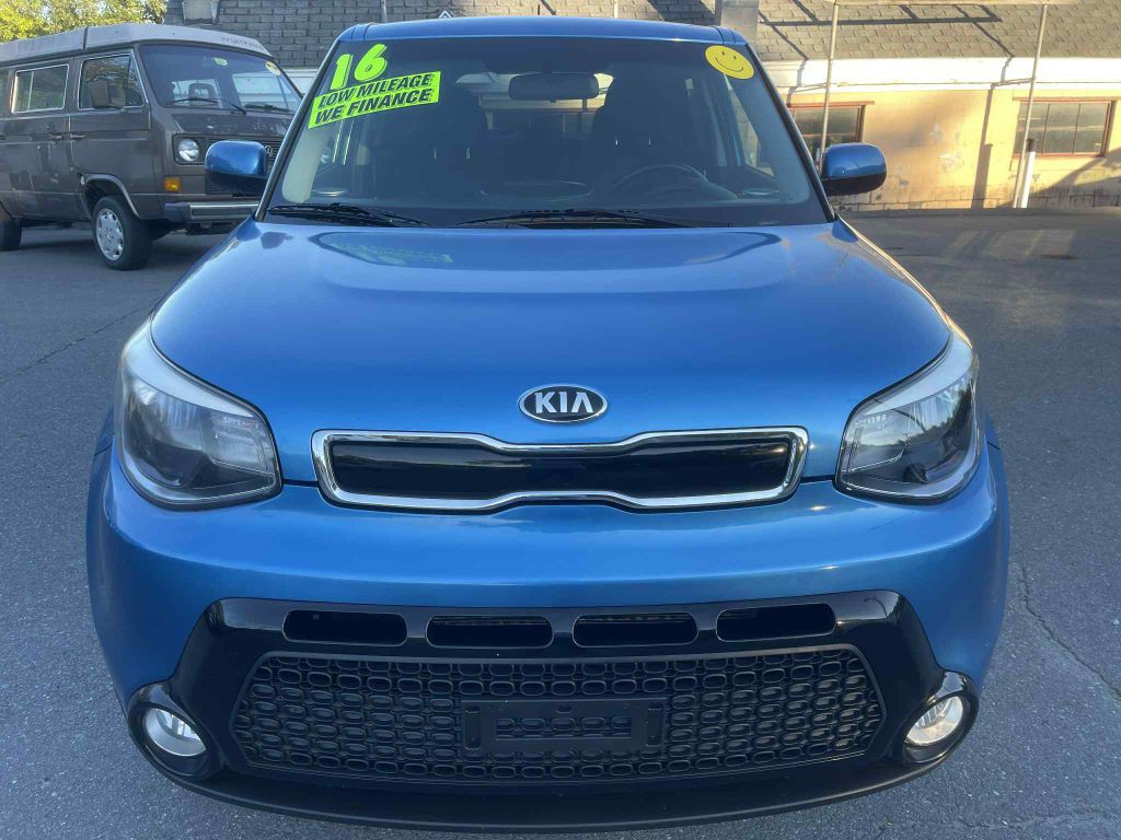 2016 Kia Soul Image 2