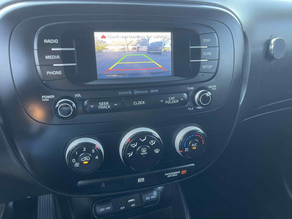 2016 Kia Soul Image 16