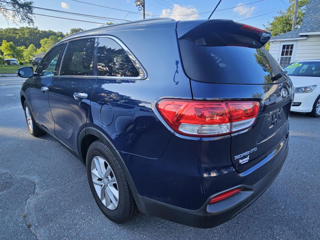 2016 Kia Sorento Image 5